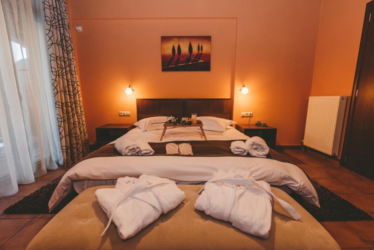 Thea Mainalou Hotel วิตีนา ภายนอก รูปภาพ