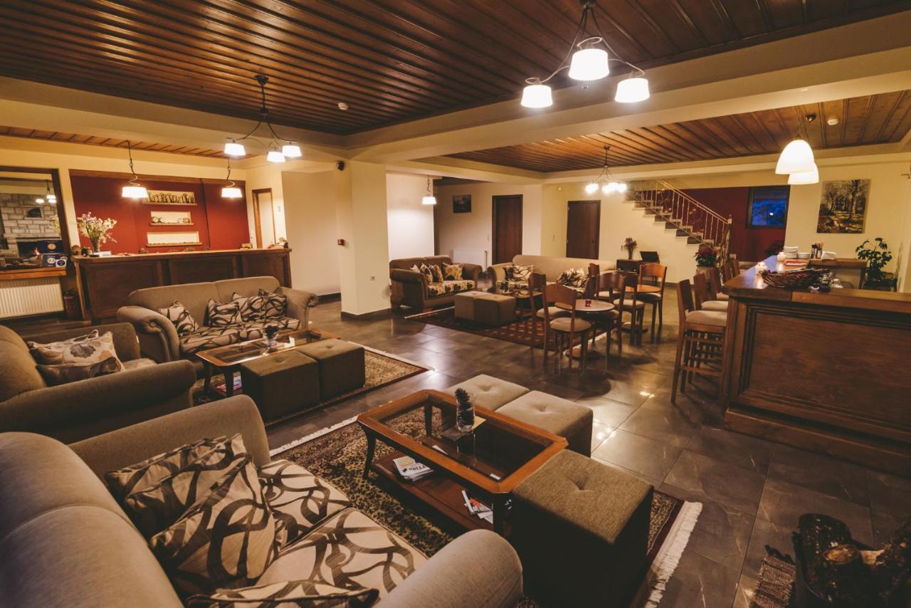 Thea Mainalou Hotel วิตีนา ภายนอก รูปภาพ